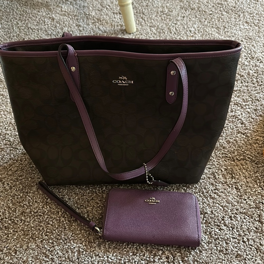 Coach hand bag and matching wallet